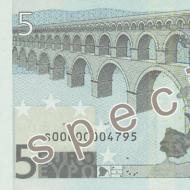Nuove banconote in euro Immagine di 100 banconote in euro